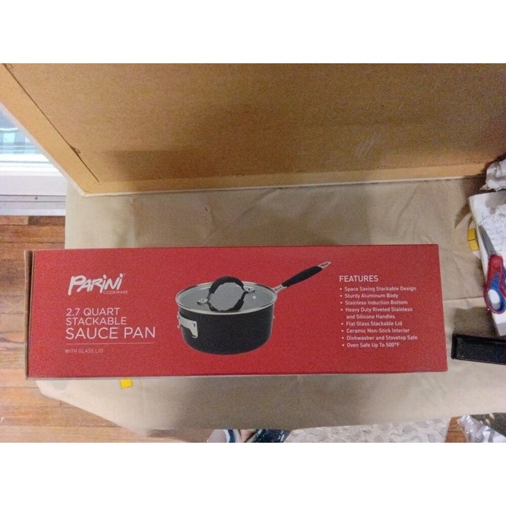 2.7 quart sauce pan - Picture 2 of 2